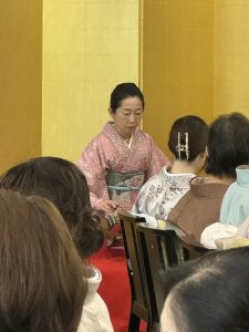 奈良の着付け教室大和美流着物学院「和装教育国民推進会　懇親会」琴演奏 