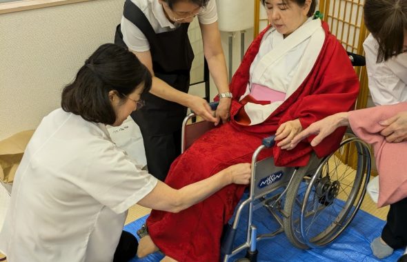 奈良の着付け教室【大和美流着物学院】車いす着付け講習会４回目