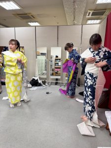 奈良の着付け教室<br>大和美流着物学院<br>彩樂理（さらり）着付け教室<br>🌸ゆかた着方教室＆打ち水大作戦