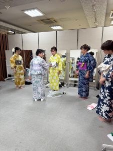 奈良の着付け教室<br>大和美流着物学院<br>彩樂理（さらり）着付け教室<br>🌸ゆかた着方教室＆打ち水大作戦