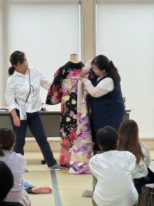 奈良教室大和美流着物学院「着装士説明会＆講習会」講習編