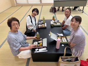 奈良教室大和美流着物学院「着装士説明会＆講習会」ランチタイム懇親中