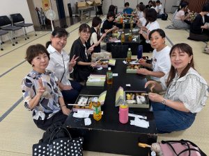 奈良教室大和美流着物学院「着装士説明会＆講習会」ランチタイム懇親中